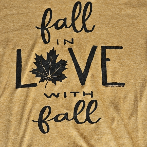 Fall in Love with Fall Tee Sz Small - Picture 2 of 4